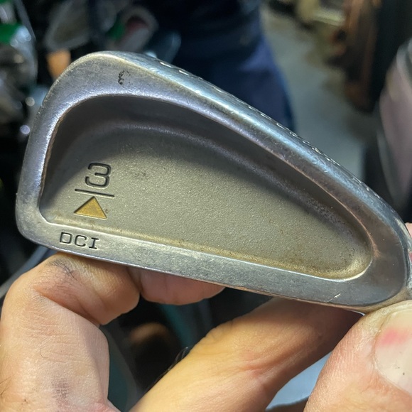 Titleist Iron 3 DCI Series In Right Handed 
Steel shaft 
Used condition - Picture 1 of 5